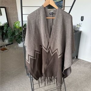 Brown Zigzag Patterned Shawl